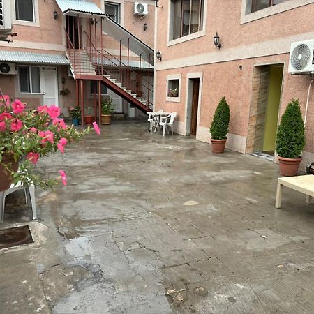 יירבאן Styopa Hotel מראה חיצוני תמונה
