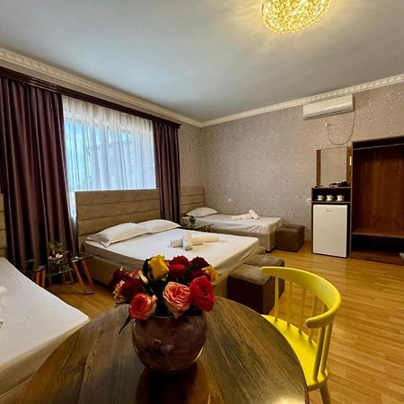 יירבאן Styopa Hotel מראה חיצוני תמונה