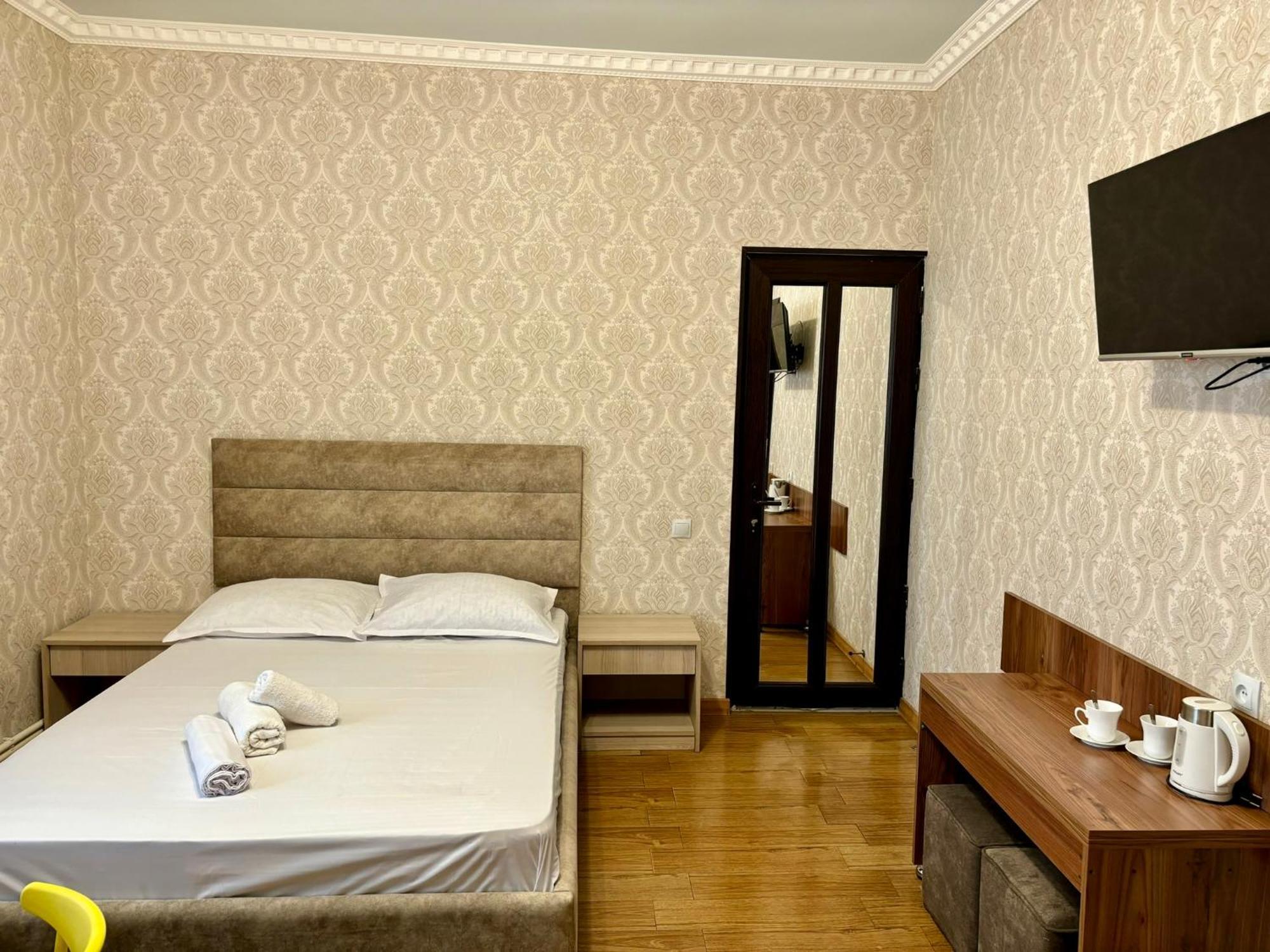 יירבאן Styopa Hotel מראה חיצוני תמונה