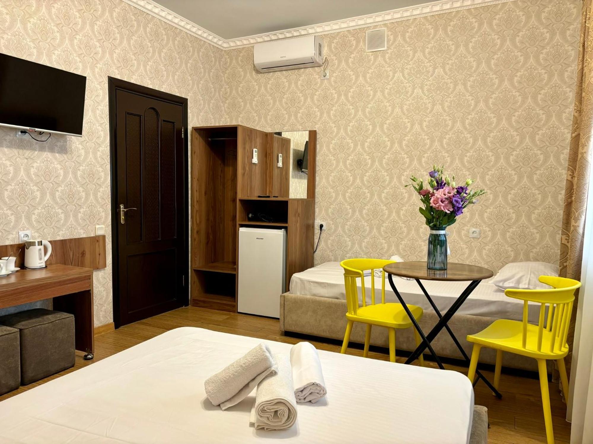 יירבאן Styopa Hotel מראה חיצוני תמונה
