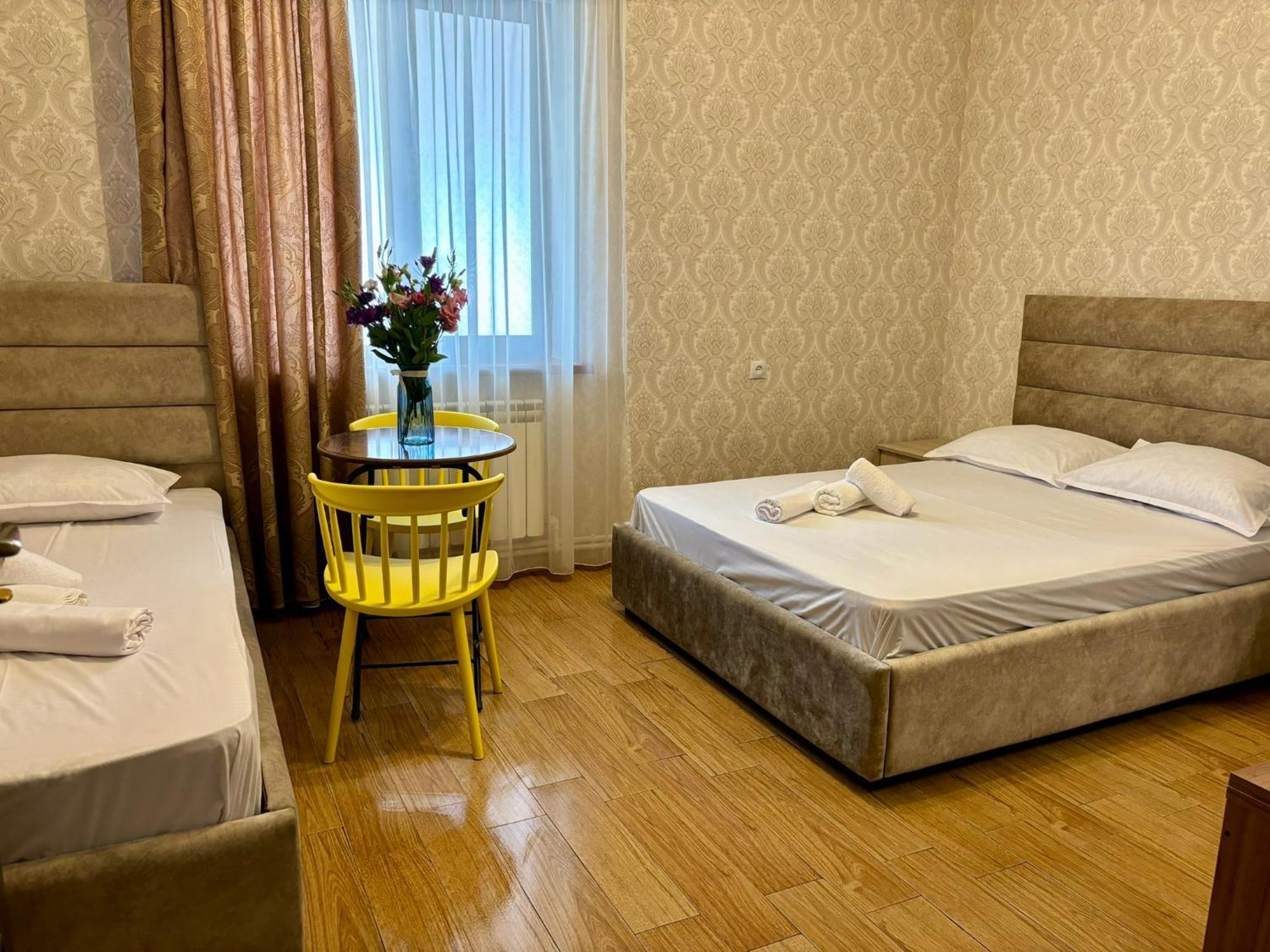 יירבאן Styopa Hotel מראה חיצוני תמונה