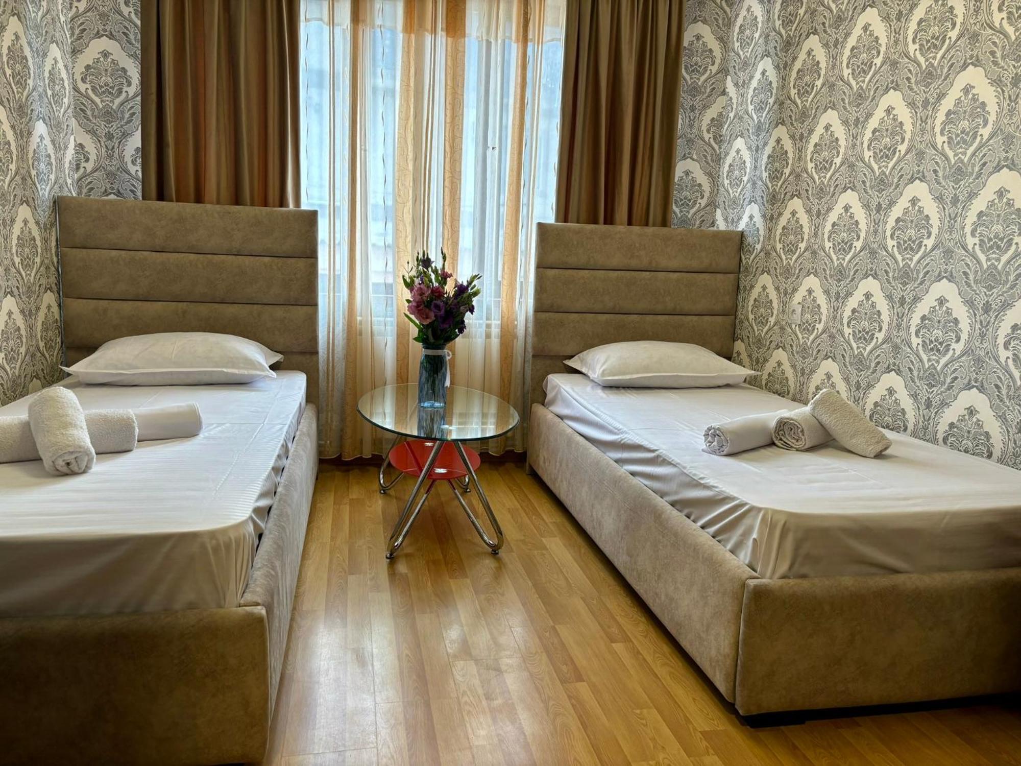 יירבאן Styopa Hotel מראה חיצוני תמונה