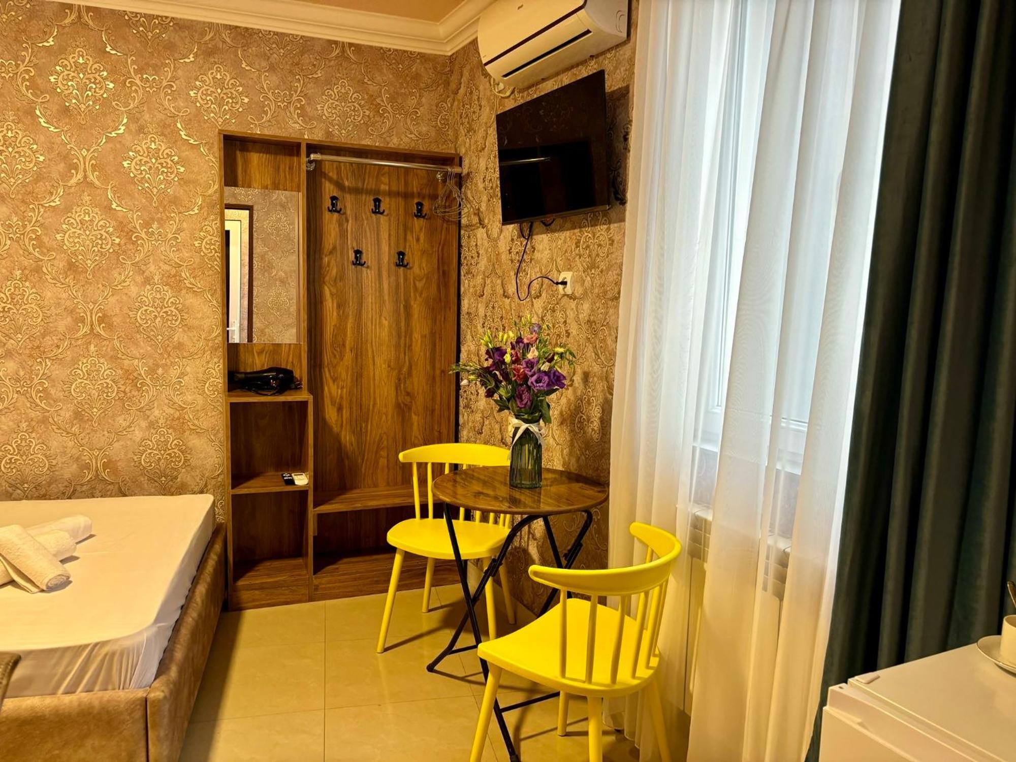 יירבאן Styopa Hotel מראה חיצוני תמונה