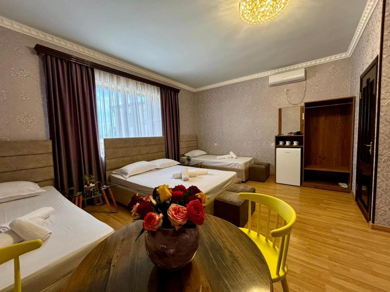 יירבאן Styopa Hotel מראה חיצוני תמונה
