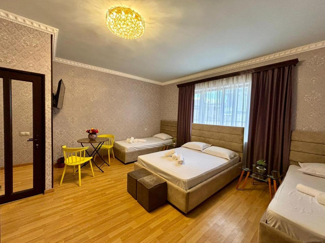 יירבאן Styopa Hotel מראה חיצוני תמונה