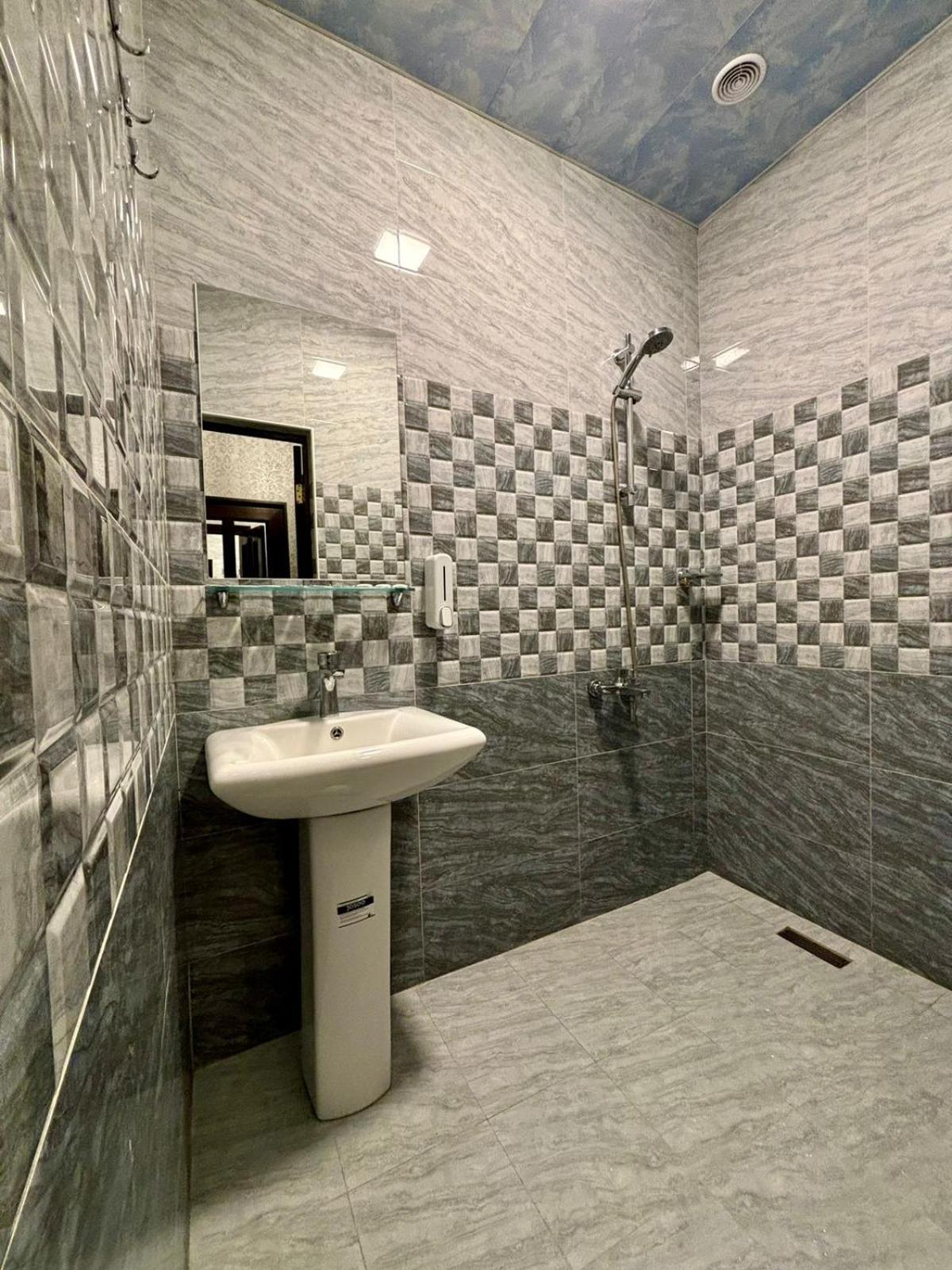 יירבאן Styopa Hotel מראה חיצוני תמונה