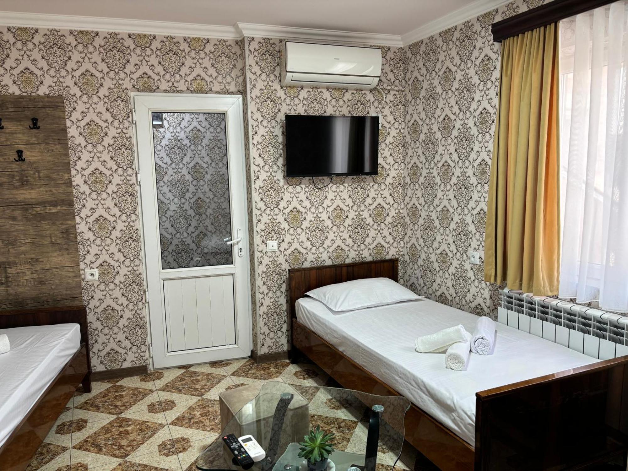 יירבאן Styopa Hotel מראה חיצוני תמונה